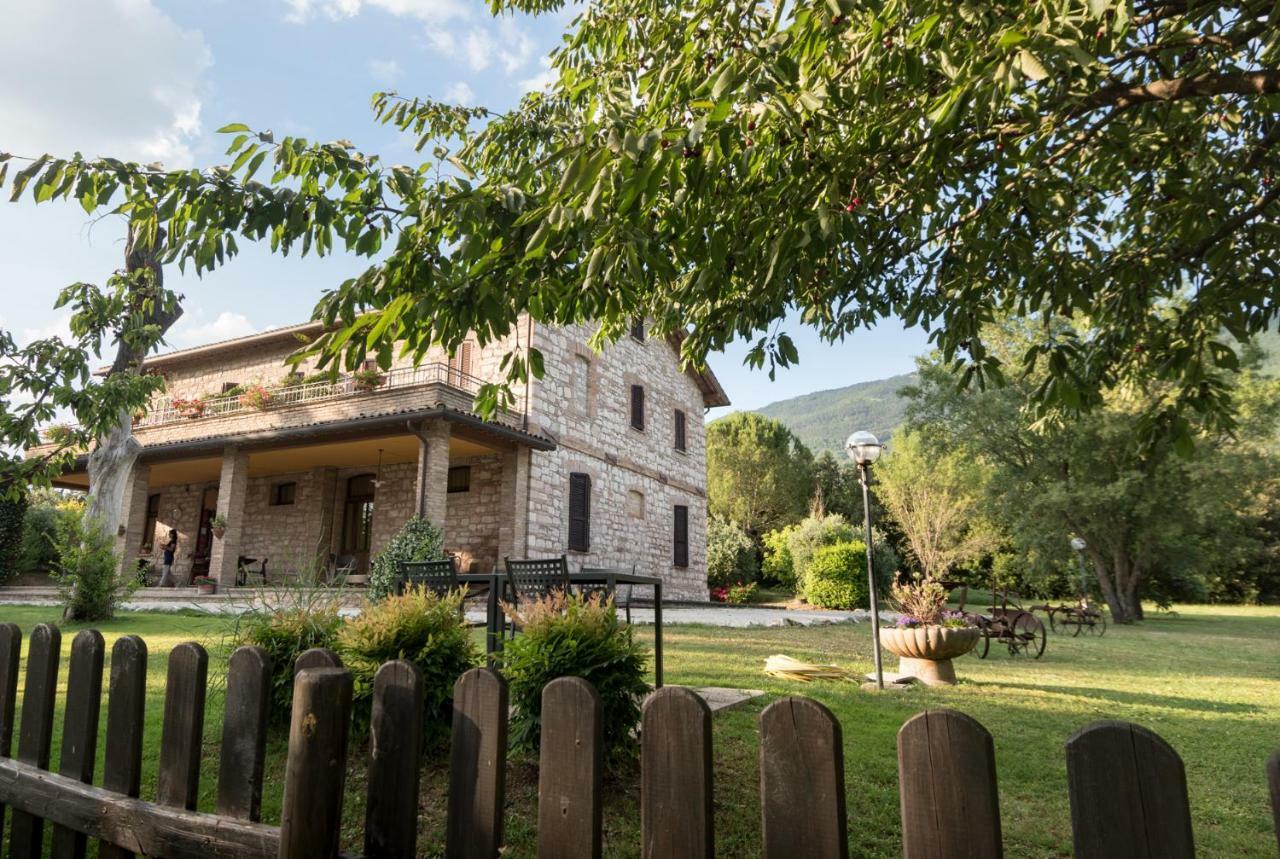 Agriturismo Il Giardino Dei Ciliegi Passaggio di Assisi Eksteriør billede
